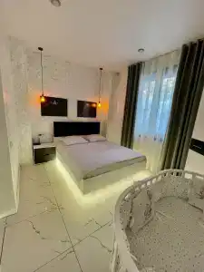 Paradise House - 12