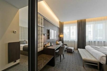 Congress Avenue - 63