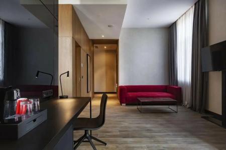 Radisson Red - 131