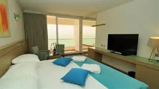Vert Dead Sea - 84