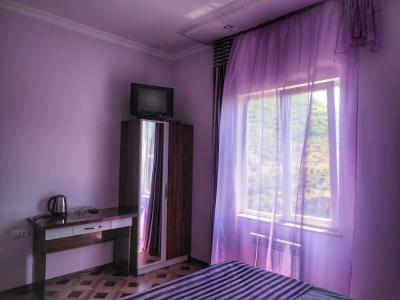 Kirch & Restaurant - 105