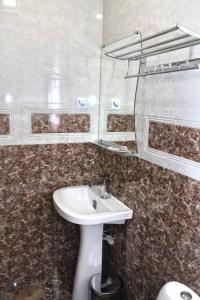 Kirch & Restaurant - 129