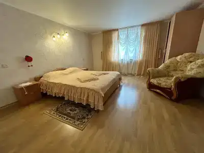 У Рыбного двора - 6