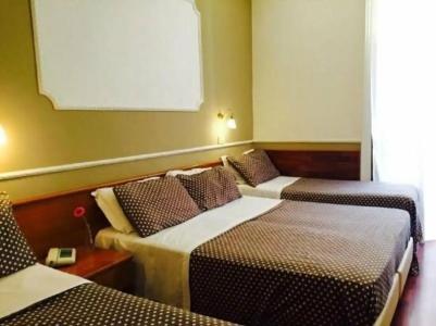 Ideal Boutique - 619