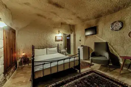 Nessa Cave - 434