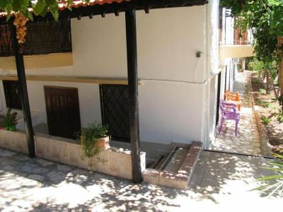 Pasha Apart - 26