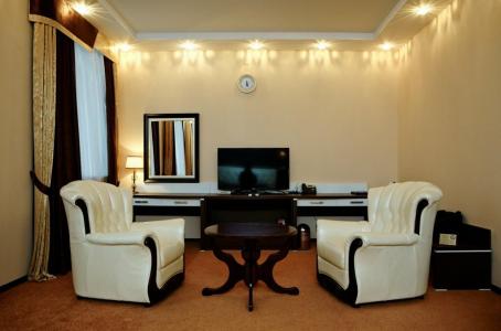 Губернский - 164