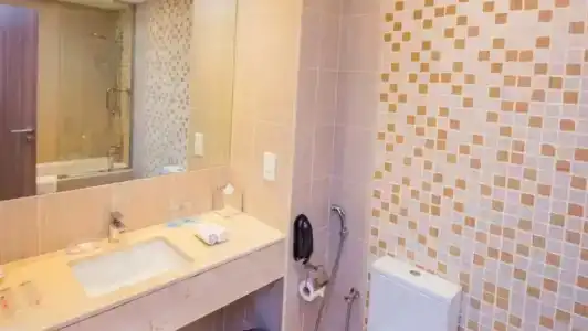 Mena Plaza Albarsha - 9