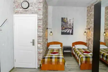 Ark Hostel - 77