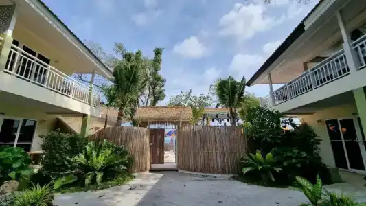 Ark Bar Beach Resort - 153