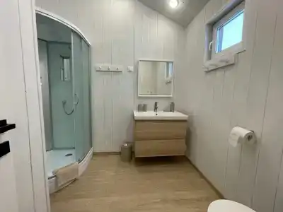 Istrahomes - 114