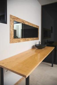 Piraeus Premium Suites - 36