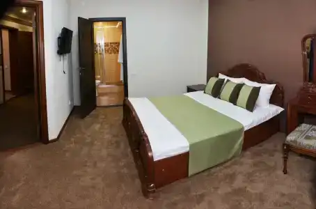 Запросто - 100