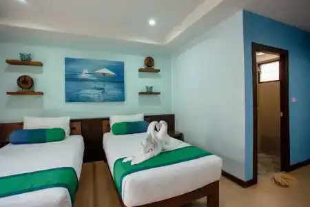 Ark Bar Beach Resort - 221