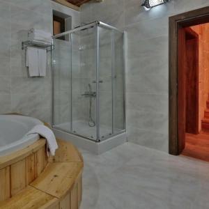 Elevres Stone House - 115