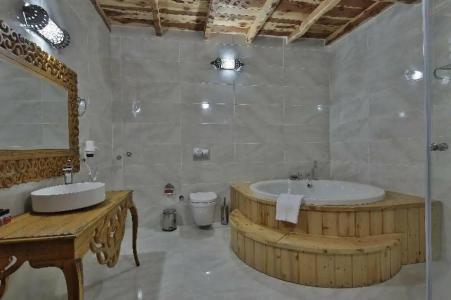 Elevres Stone House - 316