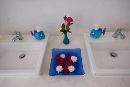 Laemsing Whitehouse - 77