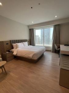 Grand Stay Dubai - 41