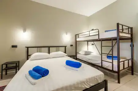 Азовский - 81