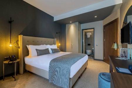 Galata Times Boutique - 298