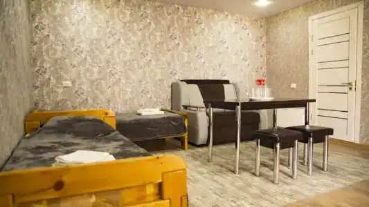 У Анжелы - 27