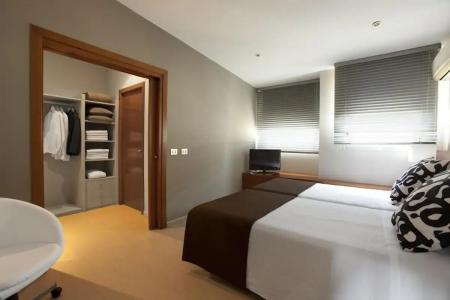 ApartSenator Barcelona - 76