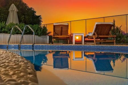 Peninsula Gardens - Adults Only - 86