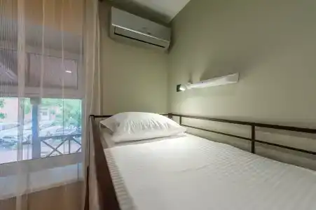 Азовский - 76