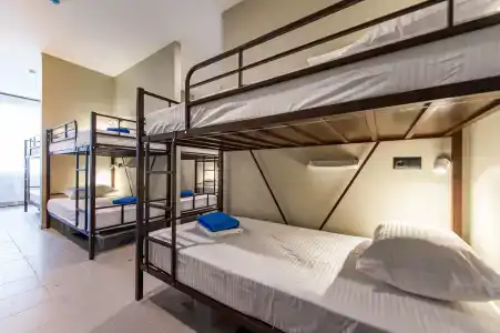 Азовский - 52