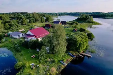 Гостевой дом на берегу реки с баней - 86