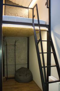 Roof capsules - 81