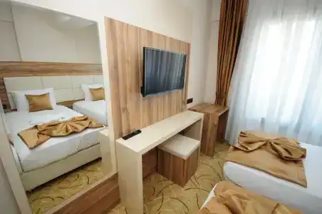 Grand HekimoğluS - 32