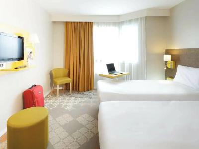 ibis Styles Tours Centre - 62