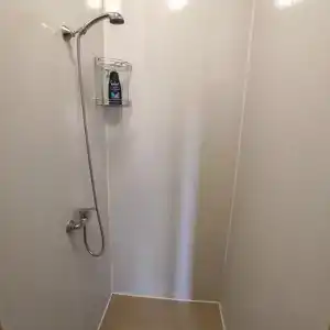 Дом с причалом на берегу - 49