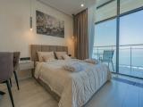 Дизайнерская студия  LS-COMFORT HOME с комфортом в Алуште - вид на море
