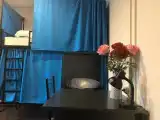 Кровать в общем номере (мужской номер)