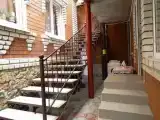 Небольшой двухместный номер с 2 отдельными кроватями