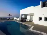 Cave Junior Suite with Pool