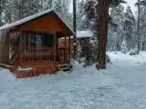 Коттедж с 2 комнатами с красивым видом из окна