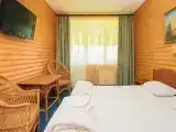 Семейный номер с боковым видом на море