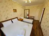 Cемейный номер с собственной ванной комнатой