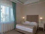 Стандарт,  Главный корпус
