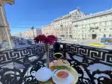 2-комнатный номер стандарт с 1 двуспальной кроватью и раскладным диваном №1 с балконом