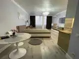 Номер-студия с видом на сад