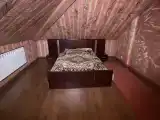 Номер полулюкс с 1 двуспальной кроватью (мансарда)