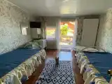Двухместный номер с 2 отдельными кроватями и душем