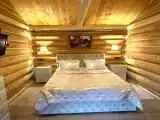 Дом с видом на озеро