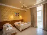 Трехместный номер с балконом