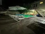 Люкс с видом на бассейн
