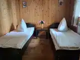 Просторный двухместный номер с 2 отдельными кроватями